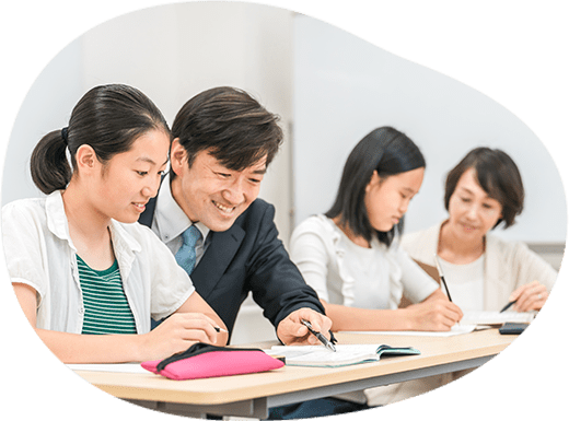 最新の教育を受けた講師が授業を行う